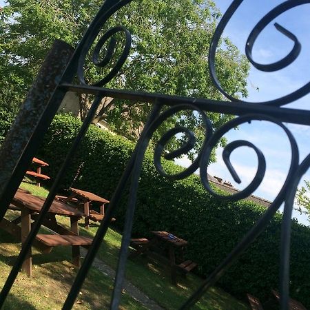 The Swan Hotel Eynsham Exterior foto