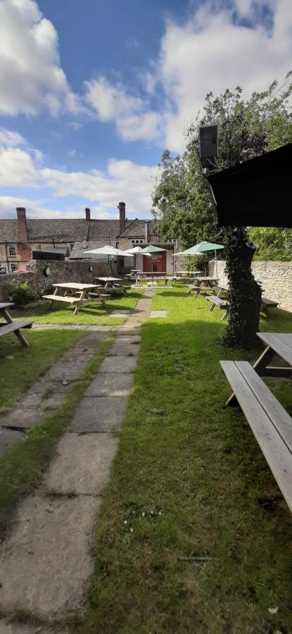 The Swan Hotel Eynsham Exterior foto